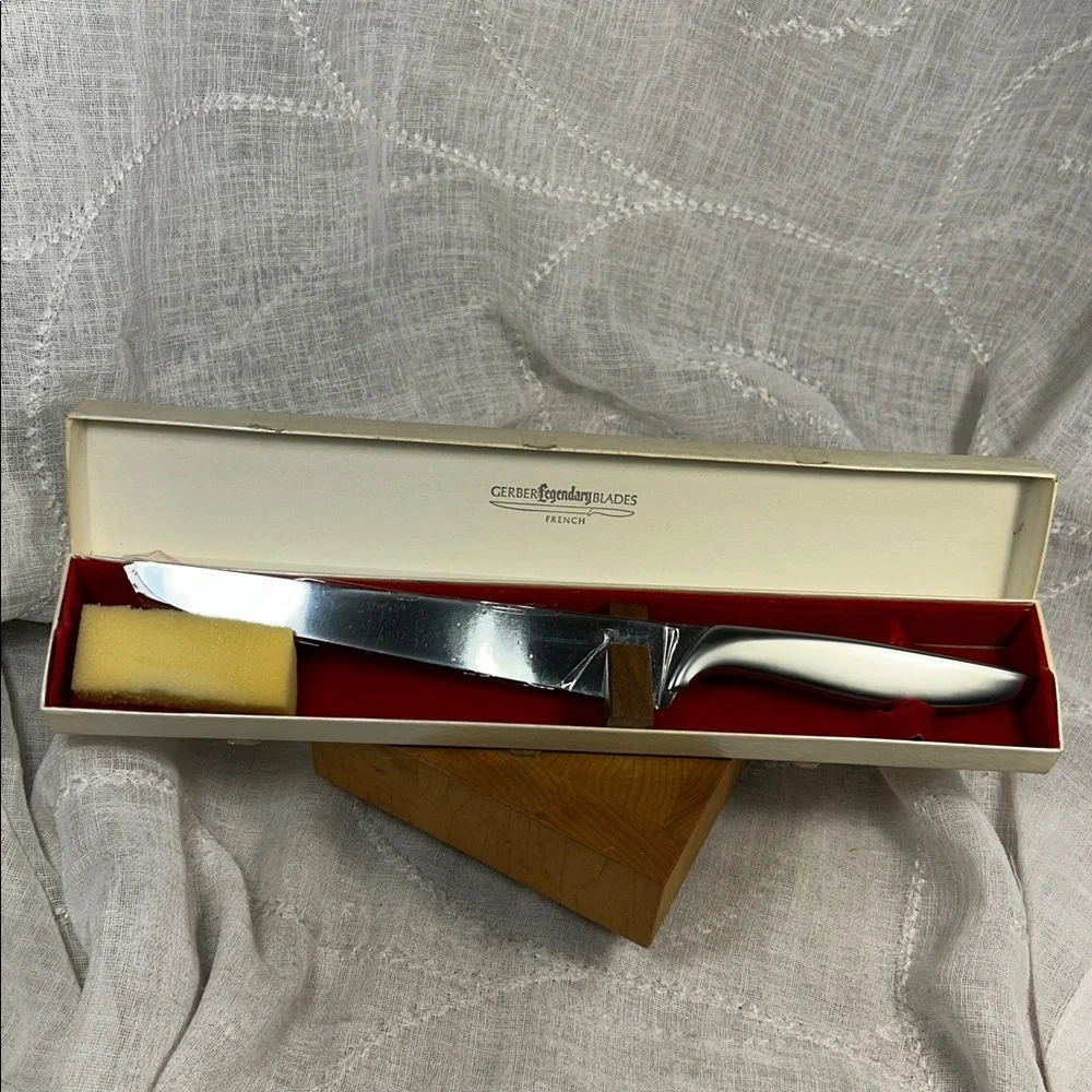 Vintage Gerber legendary blades French knife never used still in original box